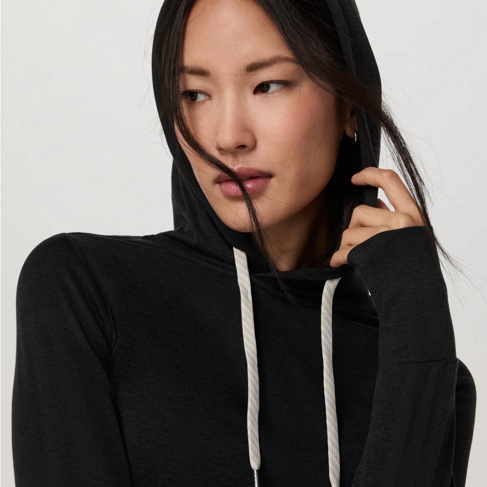 Vuori Halo Essential Hoodie Black Heather